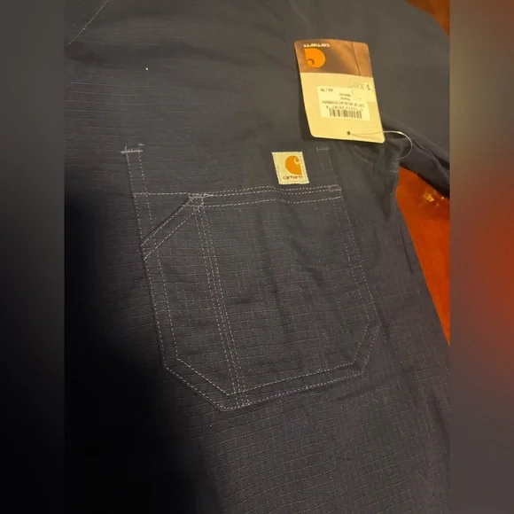 NWT Set of 2  Men's Classic Fit Ripstop Bi-Swing Chest Pocket V-Neck Scrub Tops - Picture 10 of 11